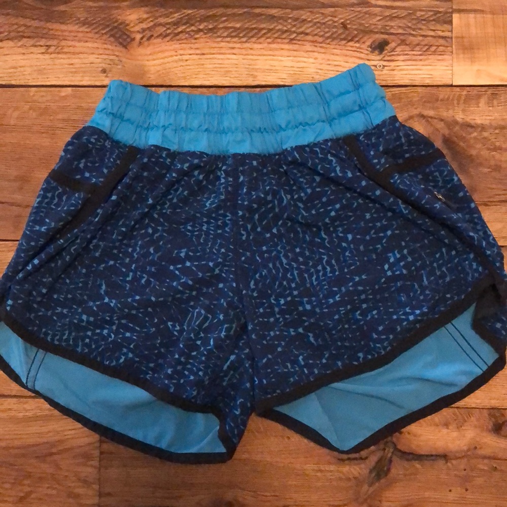 Women’s Lululemon Running short size 4